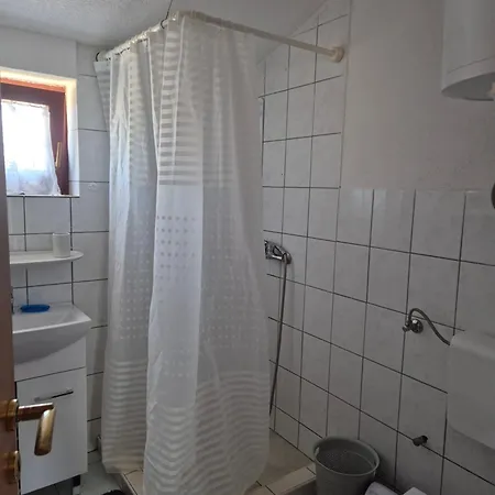 Nena Apartment *