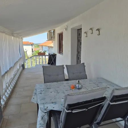 Nena Apartment *